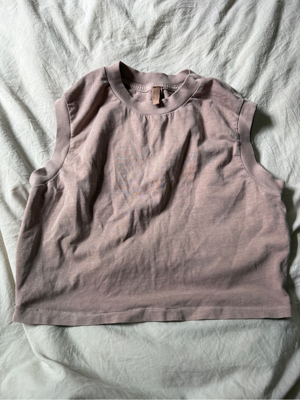 SKIMS Cropped Sleeveless Tank - tigers eye color?